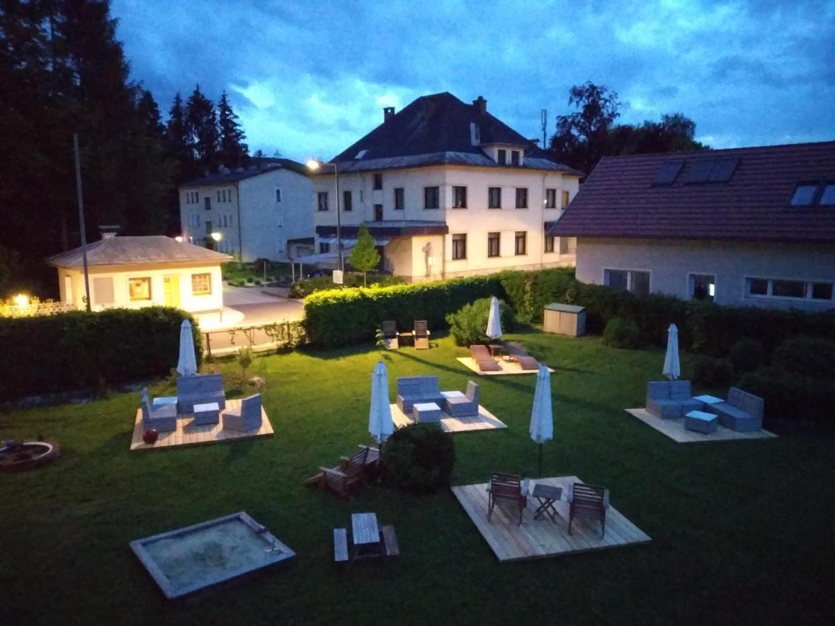 Gaestehaus Residenz Lapeiner Portschach am Worthersee Bagian luar foto