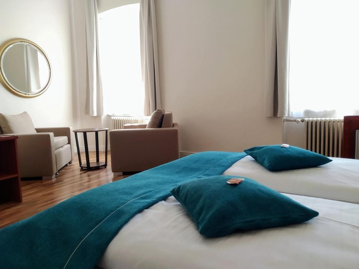 Gaestehaus Residenz Lapeiner Portschach am Worthersee Bagian luar foto